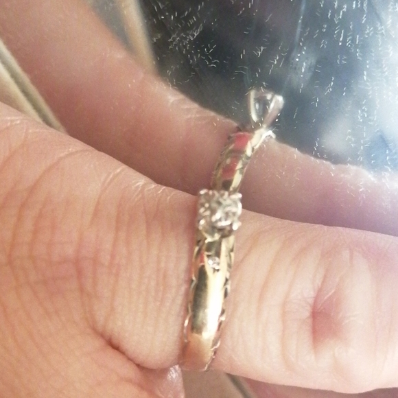 Diamond promise ring - Picture 5 of 10